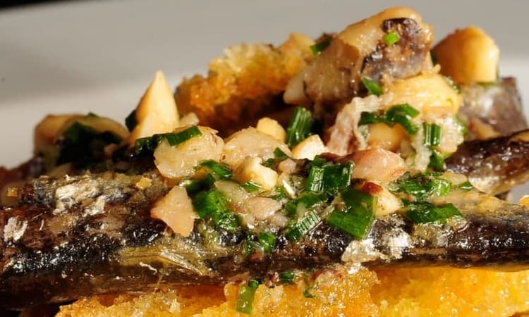 Sardinas al horno con crema de cacahuete